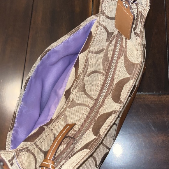 Coach Handbag - Picture 15 of 17